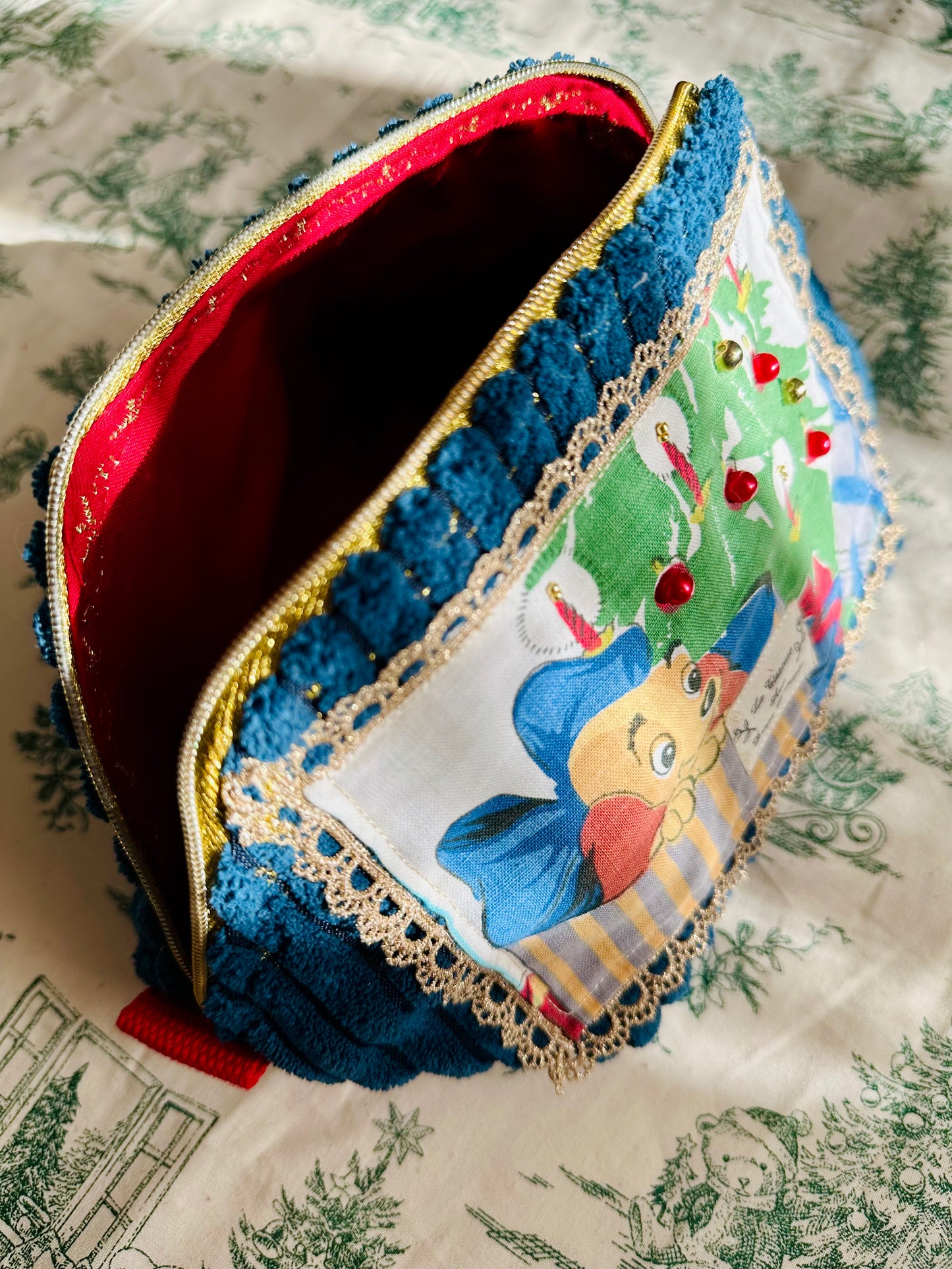 La Belle et le Clochard Collection Noël (trousse Poppins)(Rare et Scintillant)