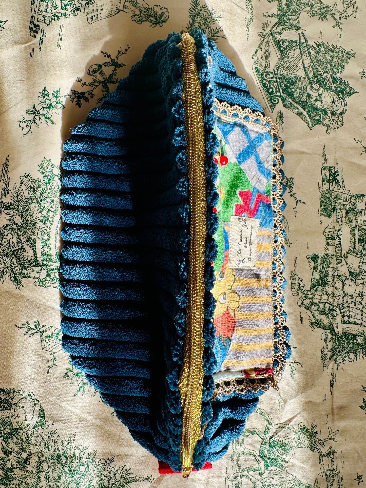 La Belle et le Clochard Collection Noël (trousse Poppins)(Rare et Scintillant)
