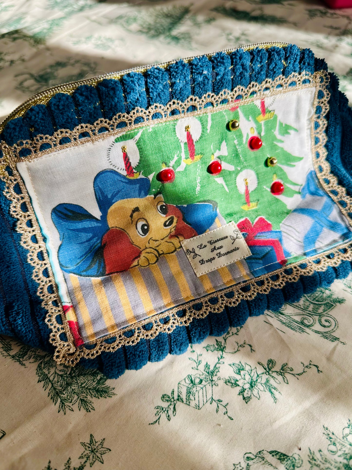 La Belle et le Clochard Collection Noël (trousse Poppins)(Rare et Scintillant)